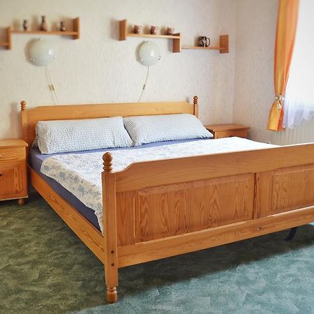 Guest House Kuks Ngoại thất bức ảnh