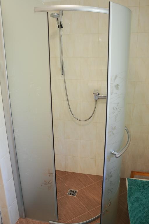 Guest House Kuks Ngoại thất bức ảnh